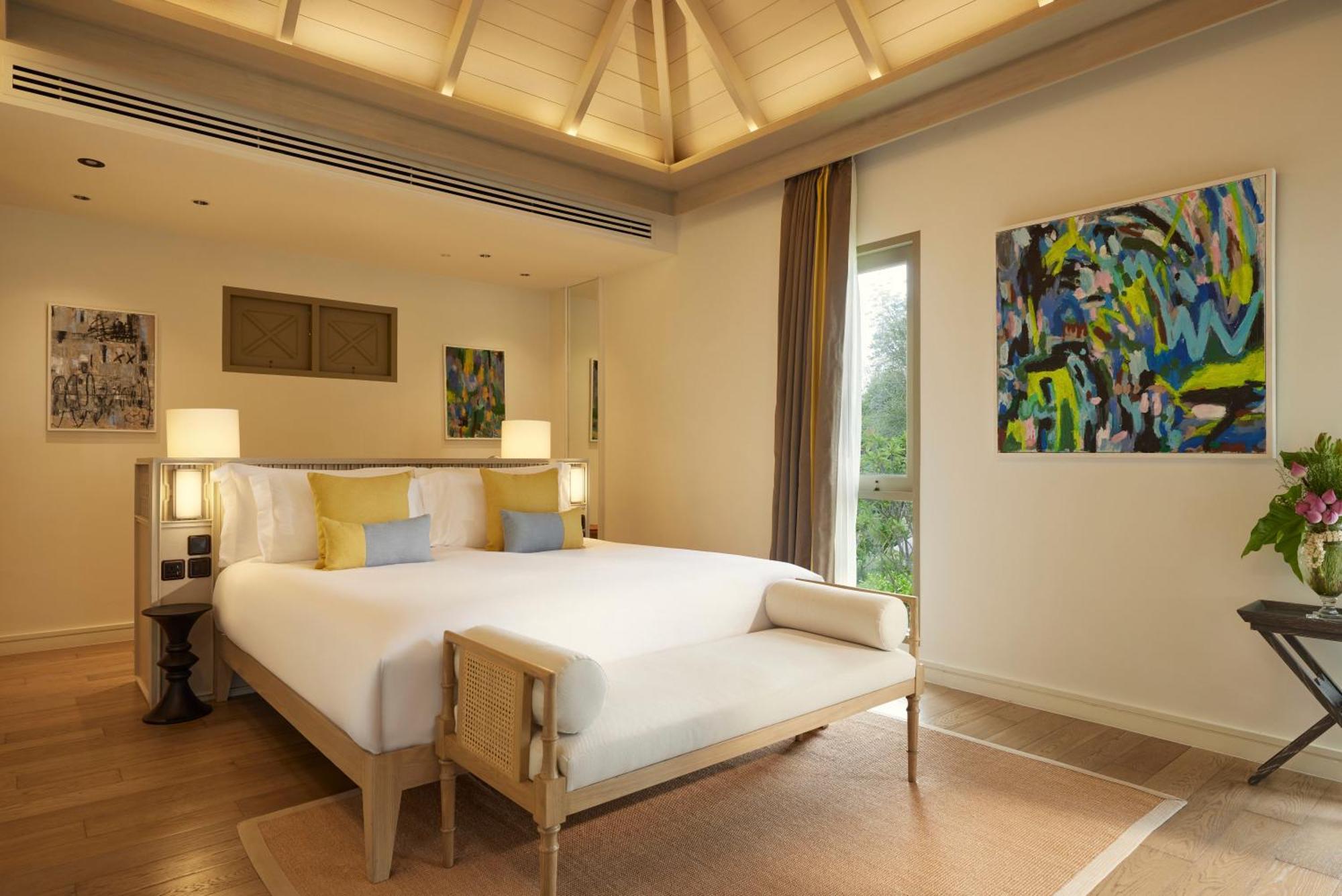Charras Bhawan Hotel And Residences Hua Hin Phòng bức ảnh