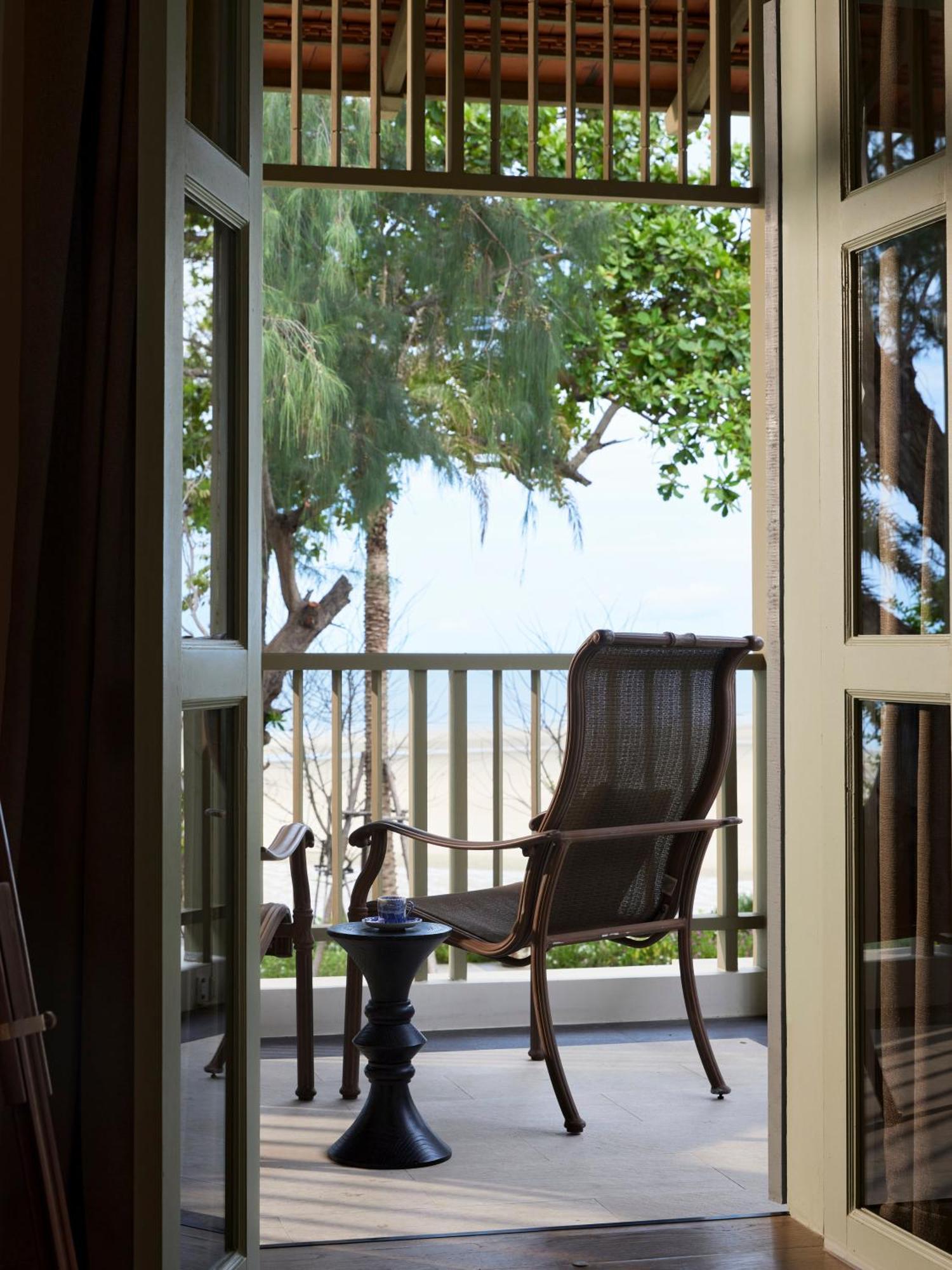 Charras Bhawan Hotel And Residences Hua Hin Phòng bức ảnh